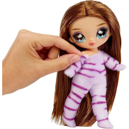 Na! Na! Na! Surprise Fuzzy panenka Tabby Cat Girl