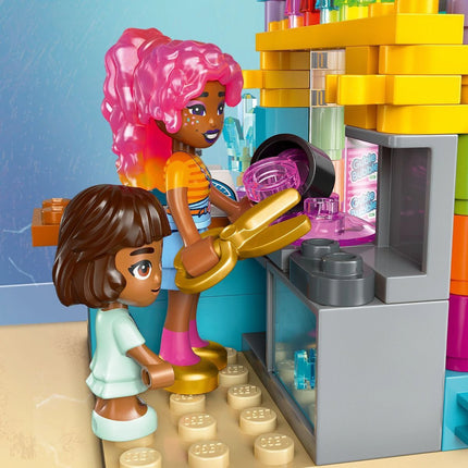 LEGO® Friends 42649 Cukrárna v městečku Heartlake