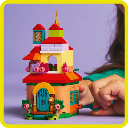 LEGO® Disney Princess™ 43261 Miniaturní domek z filmu Disney Encanto