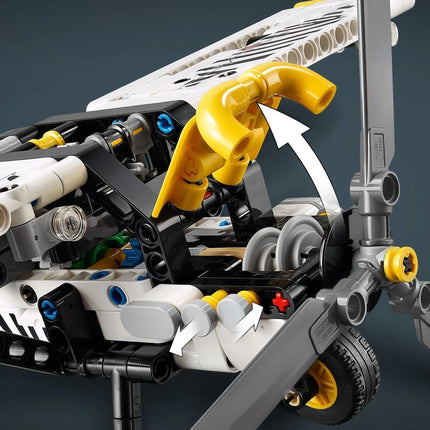 LEGO® Technic 42198 Letadlo do vzdálených oblastí