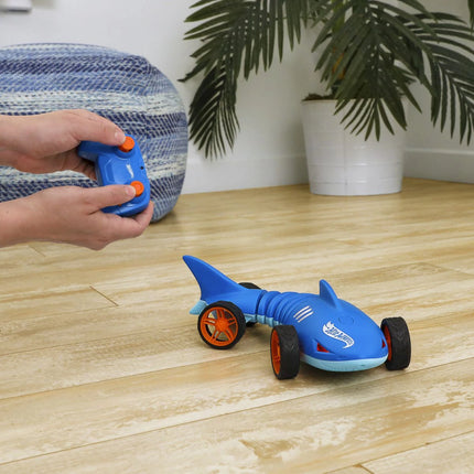 Hot Wheels RC Shark Speeder 1:15