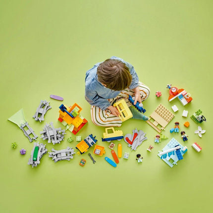 LEGO® DUPLO® 10428 Velký interaktivní komunitní vláček