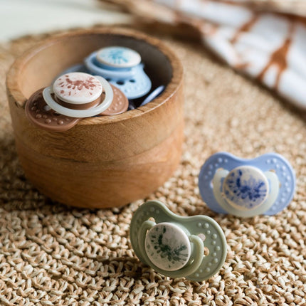 Dudlík silikonový dynamický Tie Dye 18m+ 2 ks holka