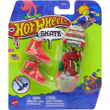 Hot Wheels Fingerboard a boty 10,5 cm HGT46 Berry Cool