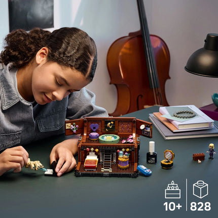 LEGO® Wednesday 76785 Věc a jeho byt