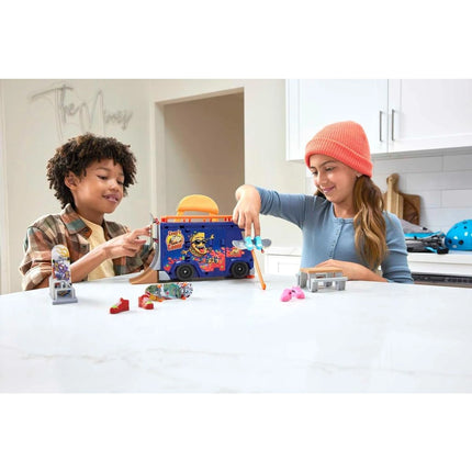 Hot Wheels Skate Taco Truck Play Case