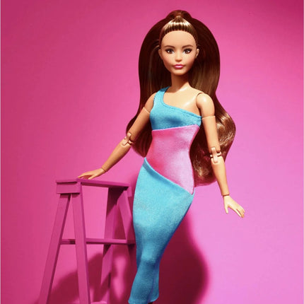 Barbie Looks brunetka s culíkem HJW82