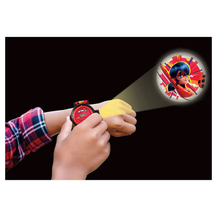 Lexibook Digitální promítací hodinky - Miraculous: Kouzelná Beruška a Černý kocour