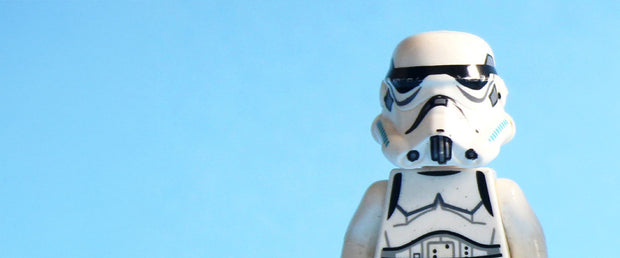 <h3>Objevte LEGO® <br/><em>Star Wars</em>™</h3>