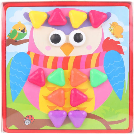 Mozaika s plastovými špendlíky