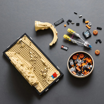 LEGO® Star Wars™ 75380 Závody kluzáků v Mos Espa - diorama