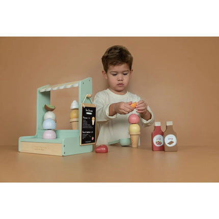 Zmrzlinový stánek dřevěný