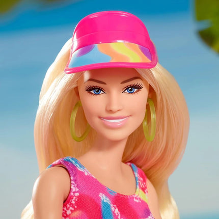 Barbie Margot Robbie ve filmovém oblečku Kolečkové brusle HRB04