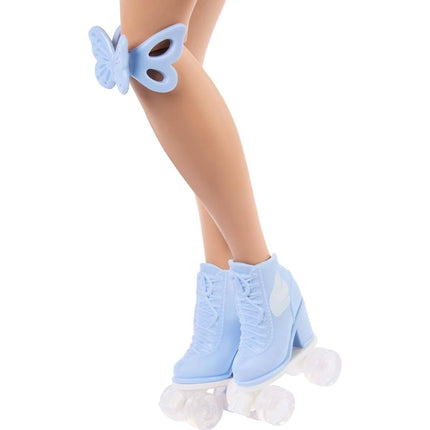 Barbie Dream Besties panenka Malibu na kolečkových bruslích JFX96