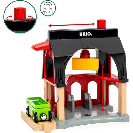 BRIO World Stáj pro zvířata 36012