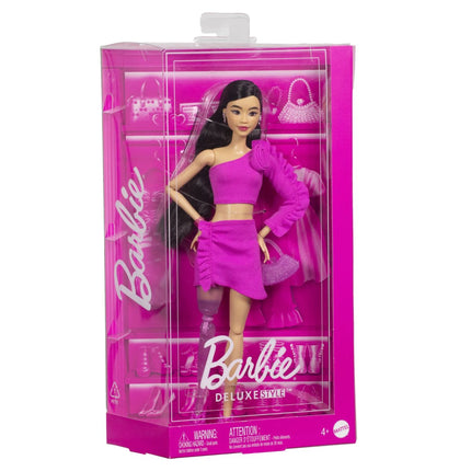 Barbie Deluxe modelka šaty s růží HYV26