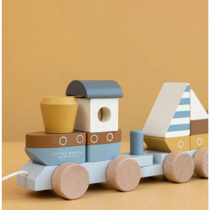 Vláček dřevěný Námořnický záliv