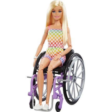 Barbie Modelka na invalidním vozíku v kostkovaném overalu HJT13