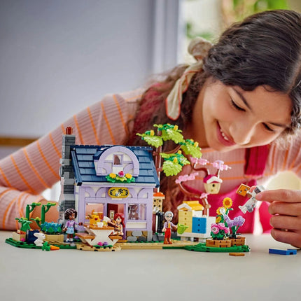LEGO® Friends 42669 Dům včelařů a květinová zahrada