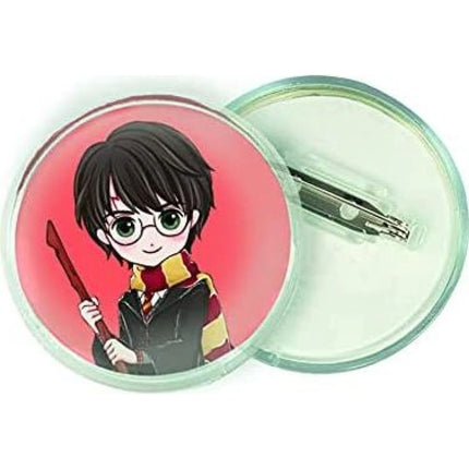 Výroba odznaků Harry Potter