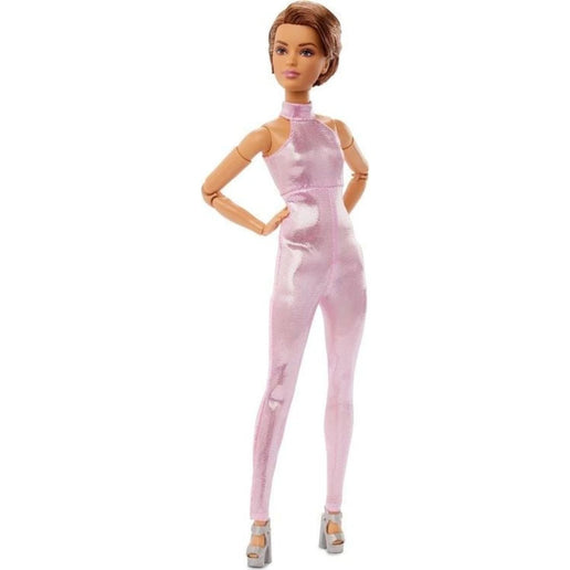 Barbie Looks s krátkými vlasy v růžovém outfitu HRM14